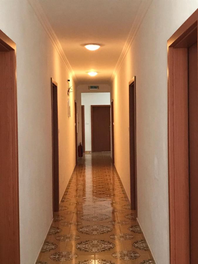 Penzion Aniko Diakovce-Sala Extérieur photo
